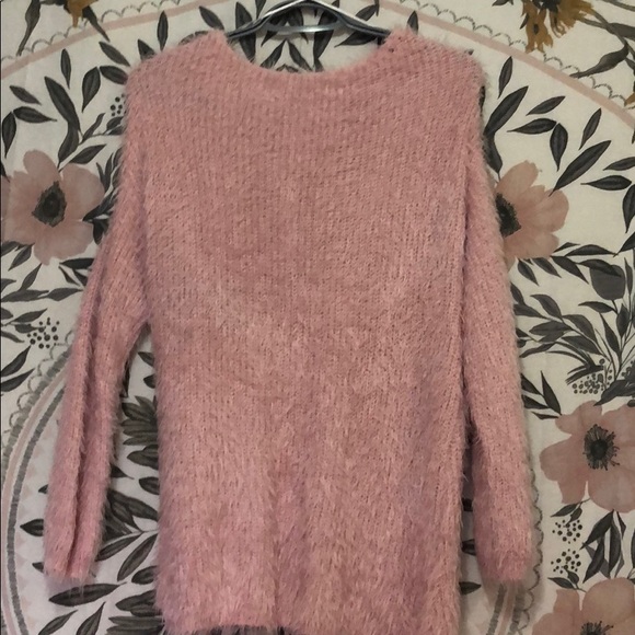 Pink fluffy sweater - Picture 2 of 2